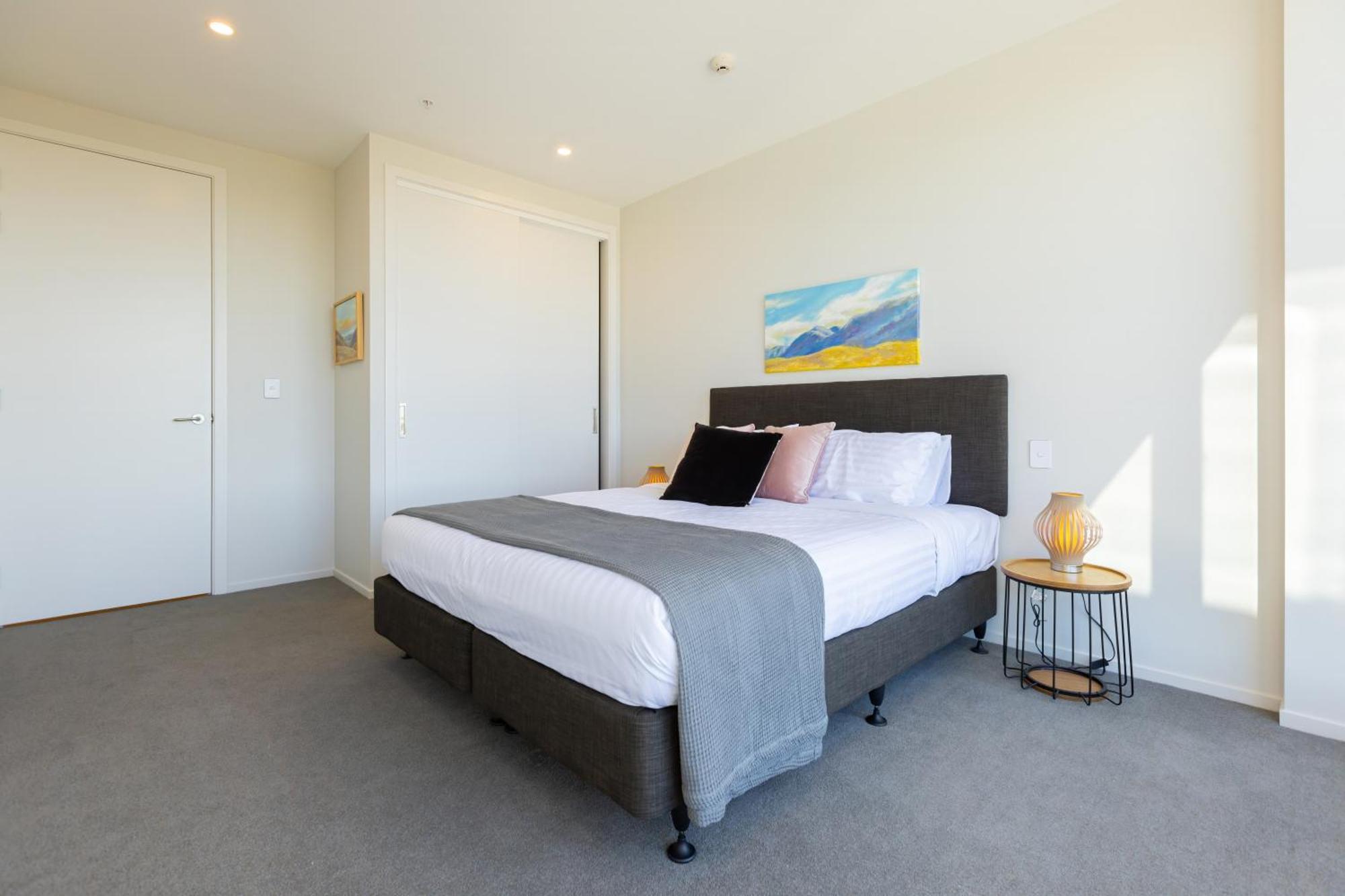 Luxury 2 Bedroom Cbd Apartment With Free Parking Christchurch Exteriör bild