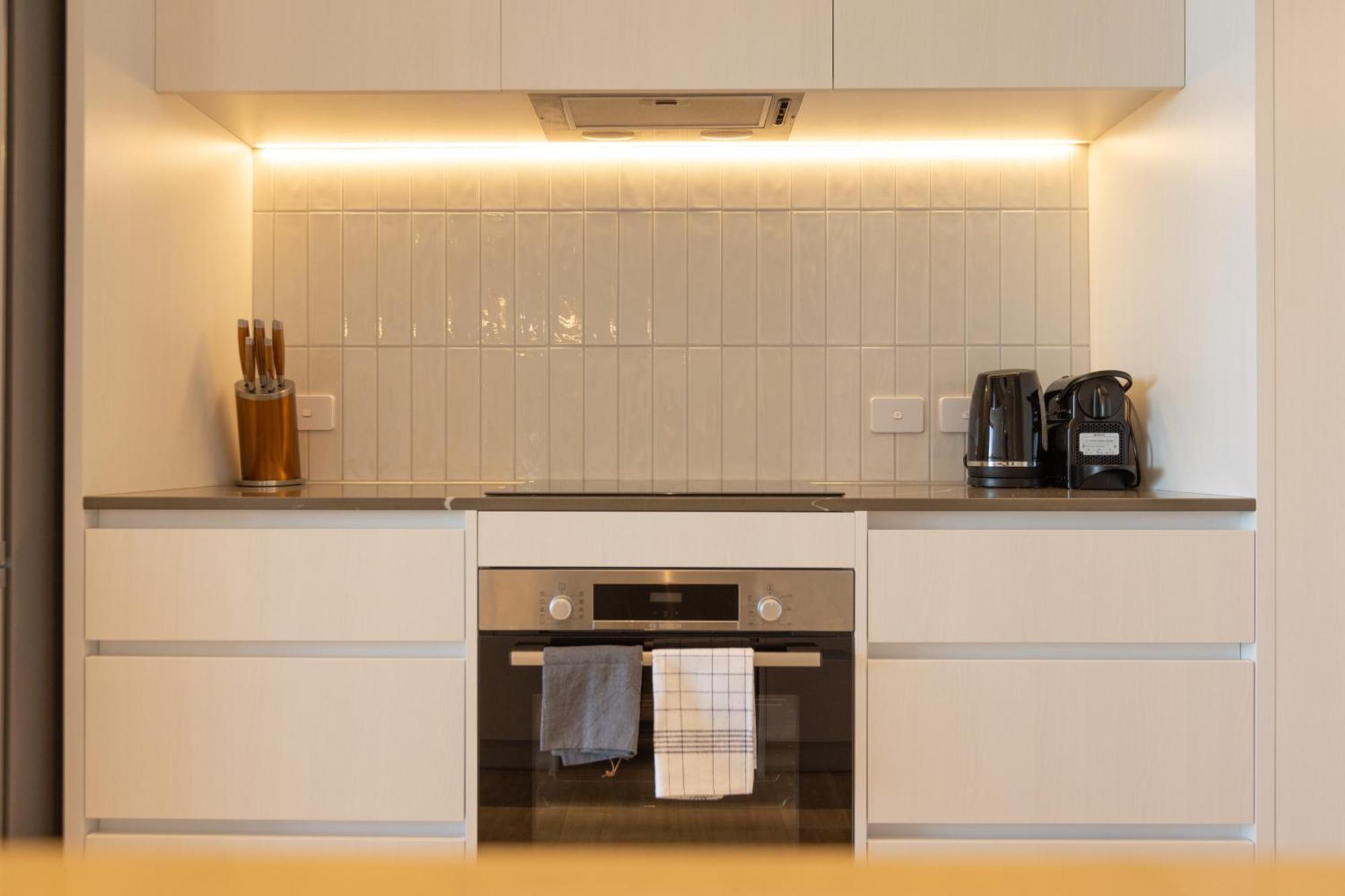 Luxury 2 Bedroom Cbd Apartment With Free Parking Christchurch Exteriör bild
