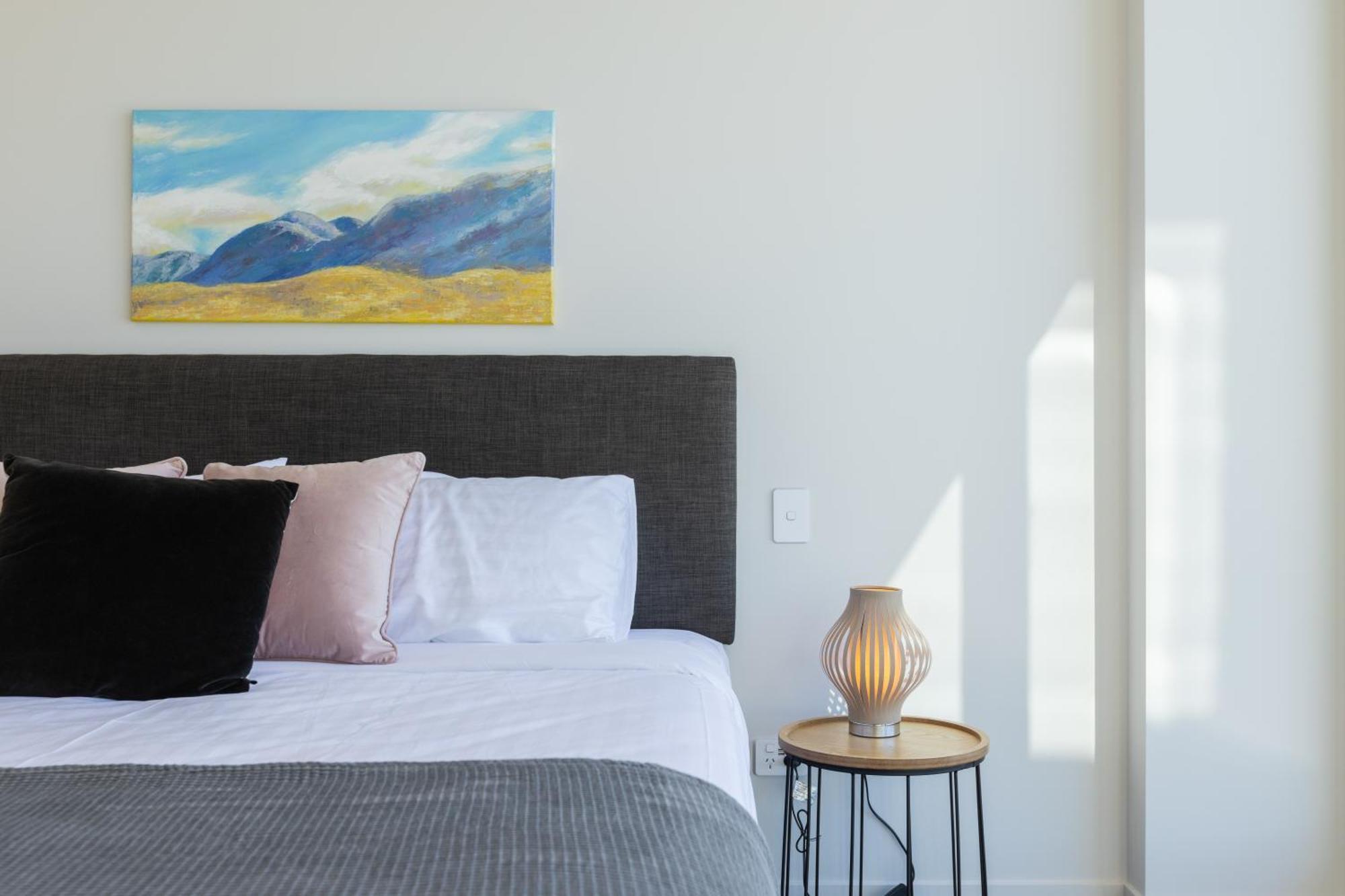 Luxury 2 Bedroom Cbd Apartment With Free Parking Christchurch Exteriör bild